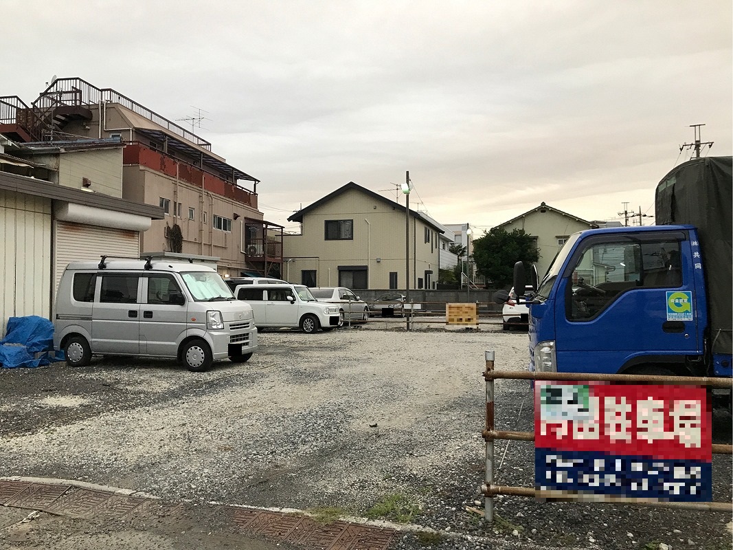 足立区六月１丁目　月極駐車場